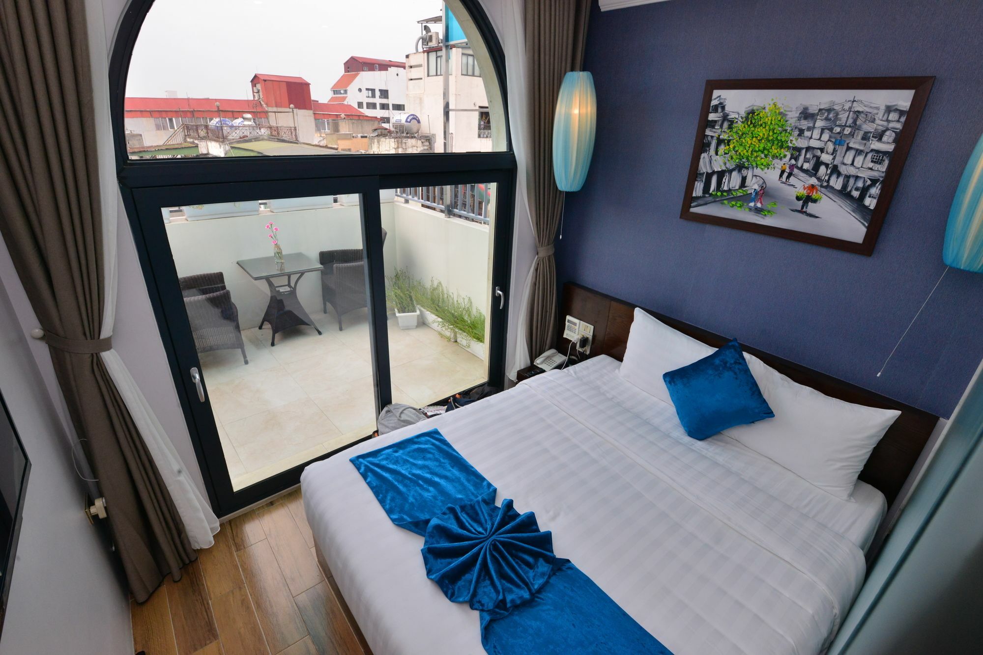 Bella Premier Hotel & Rooftop Skybar Hanoi Exterior photo